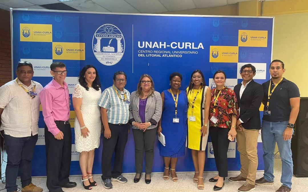 Participación de la Presidenta Dra. Amparo Canales en la UNAH-CURLA La Ceiba, sobre conferencia «Impulsando el desarrollo rural sostenible: Integrando el liderazgo de las mujeres» Actividad que se realizó el 31 de octubre de 2024.